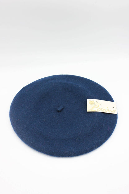 Classic beret in pure wool